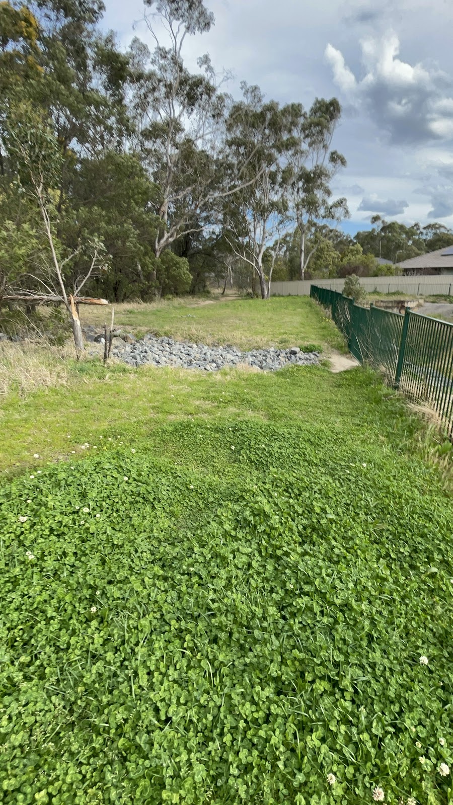 Nattai Ponds Playground | Isedale Rd, Braemar NSW 2575, Australia | Phone: (02) 4868 0888
