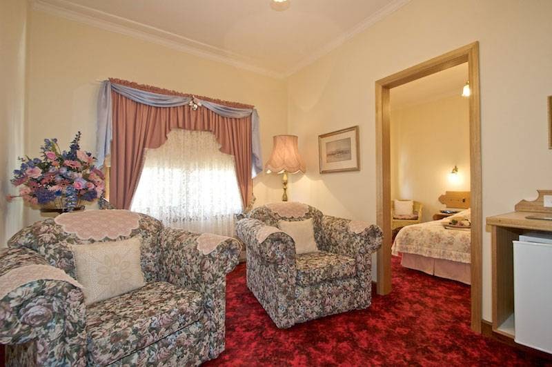 Rosies Inn | lodging | 5 Oast St, New Norfolk TAS 7140, Australia | 0362620136 OR +61 3 6262 0136