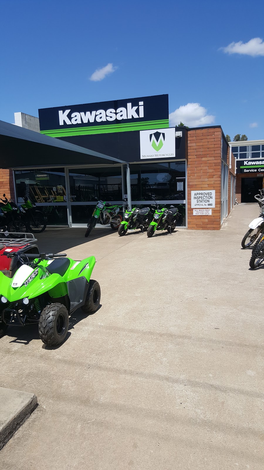 Milward Motorcycles | store | 1A/22 Commercial St, Svensson Heights QLD 4670, Australia | 0741520322 OR +61 7 4152 0322