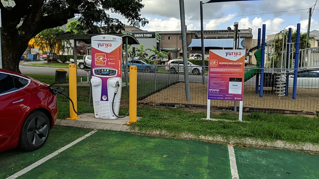 Chargefox Charging Station |  | Writ Ln, Tully QLD 4854, Australia | 1300518038 OR +61 1300 518 038