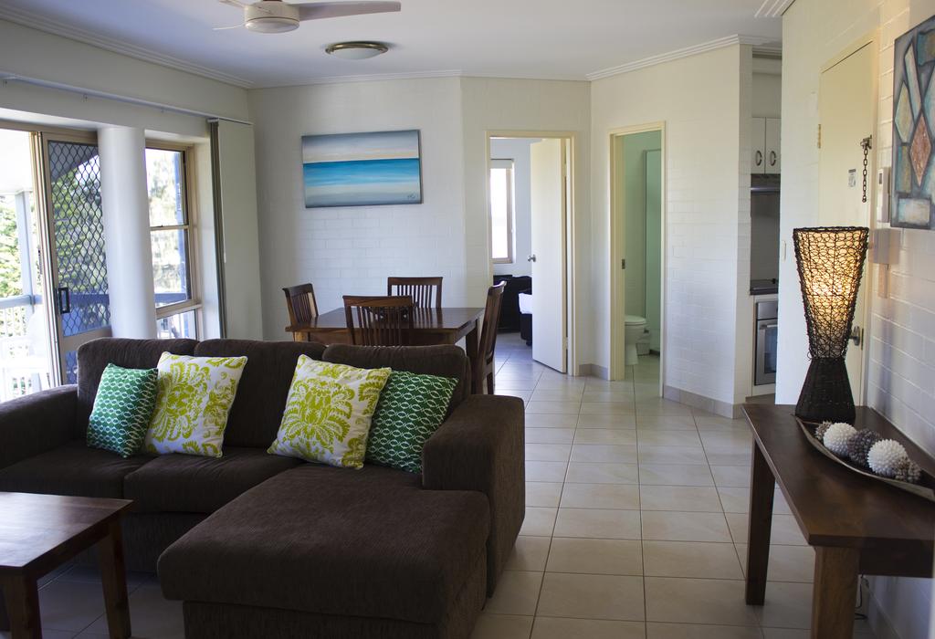 Bargara Shoreline Serviced Apartments | 104 Miller St, Bargara QLD 4670, Australia | Phone: (07) 4159 1180