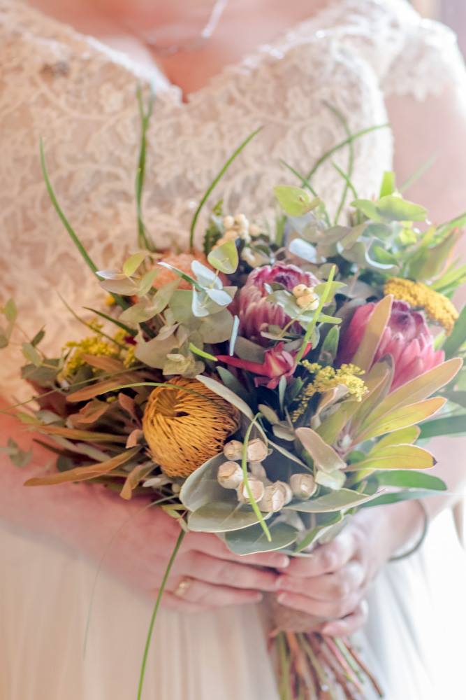 Cheeky Buds Florist | 143 High St, Kangaroo Flat VIC 3555, Australia | Phone: 0481 236 049