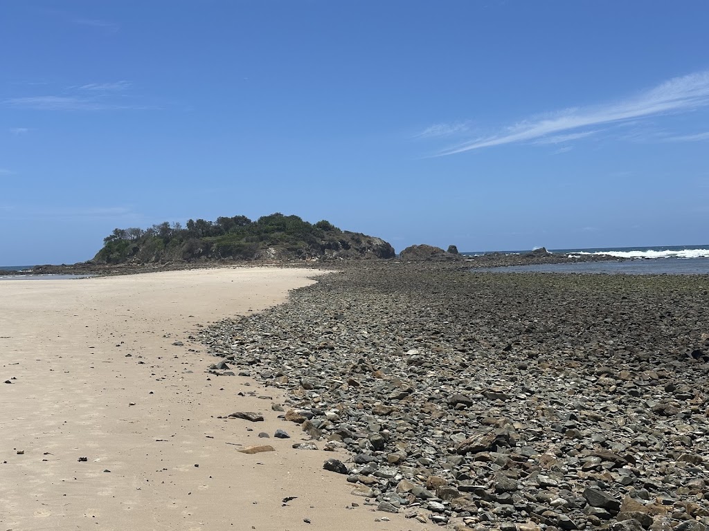 Pandanus 592 | 592 Sandon River Rd, Brooms Head NSW 2463, Australia | Phone: 0402 520 113