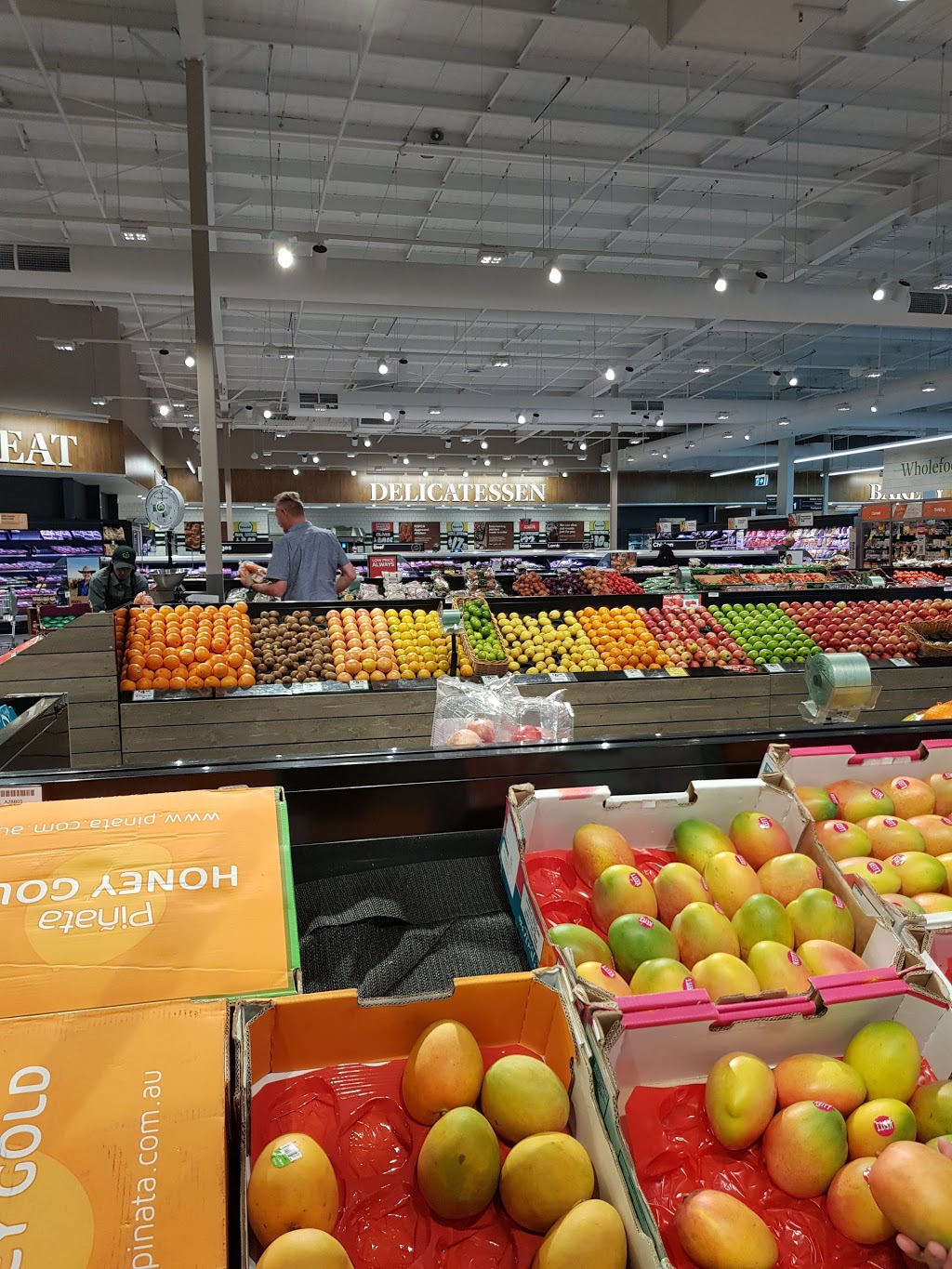 Woolworths Warralily | supermarket | 770 Barwon Heads Rd, Armstrong Creek VIC 3217, Australia | 0352649003 OR +61 3 5264 9003