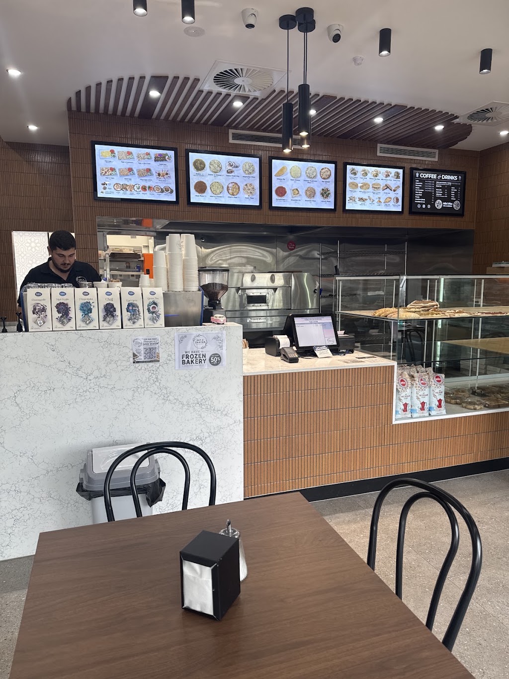 Zet and Zaatar Mernda | T36/180 Riverdale Bvd, Mernda VIC 3754, Australia | Phone: (03) 8188 0229