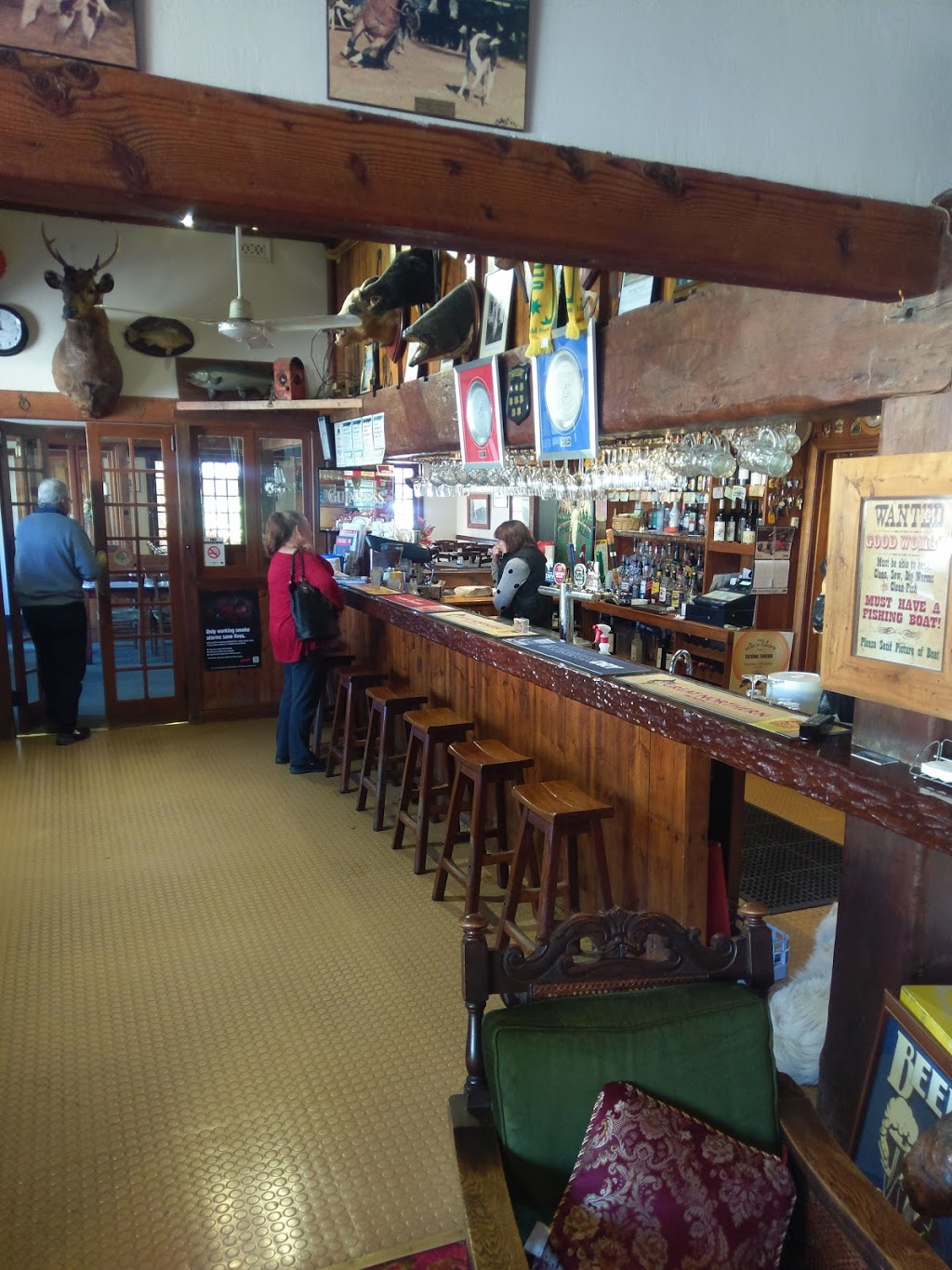 The Tatong Tavern | lodging | 2581 Benalla-Tatong Rd, Tatong VIC 3673, Australia | 0357672210 OR +61 3 5767 2210