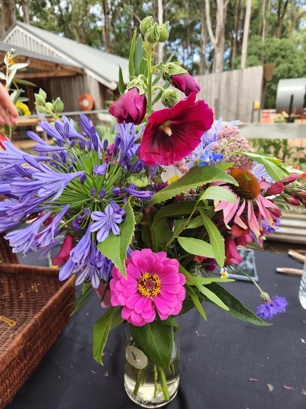 flowers of yewwood | 19 Old Glenburn Rd, Kinglake VIC 3763, Australia | Phone: 0400 622 819
