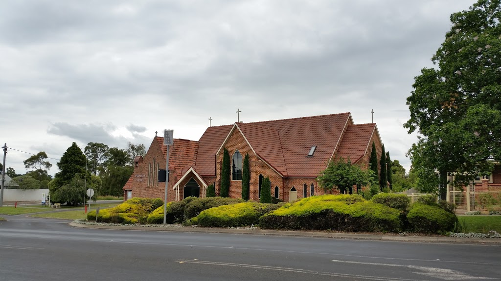St James Anglican Church, Jindivick | church | 128-132 Princes Way, Drouin VIC 3818, Australia | 0356254121 OR +61 3 5625 4121