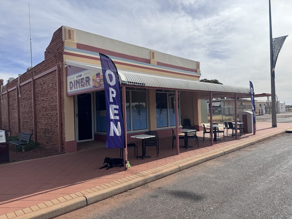 Lauries Cafe | 53 Shenton St, Menzies WA 6436, Australia | Phone: 0482 686 876