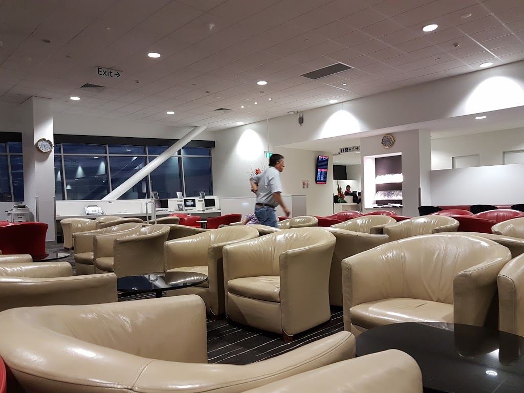 Qantas Club,Cairns | 2, Cairns Airport, Mick Borzi Drive, Aeroglen QLD 4870, Australia | Phone: (07) 4050 4270