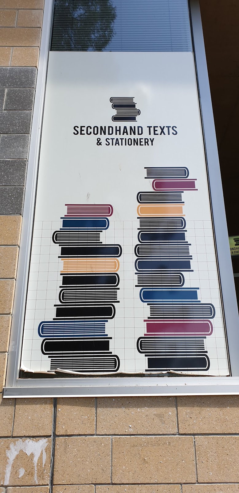 UQU Secondhand Texts & Stationery | Union Complex Building 21a, The University of Queensland, Campbell Rd, St Lucia QLD 4067, Australia | Phone: (07) 3377 2243