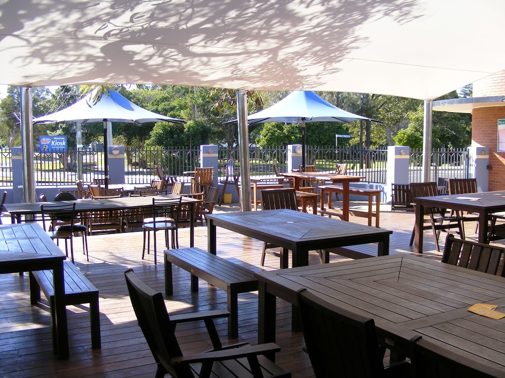 Hotel Illawong | store | 15-19 Oak St, Evans Head NSW 2473, Australia | 0266824222 OR +61 2 6682 4222