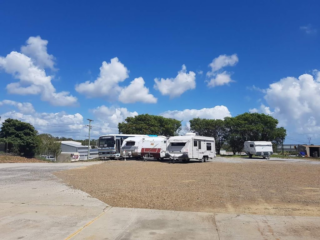 Central Queensland Caravan Services | 3 Dennis St, Boyne Island QLD 4680, Australia | Phone: (07) 4973 3851