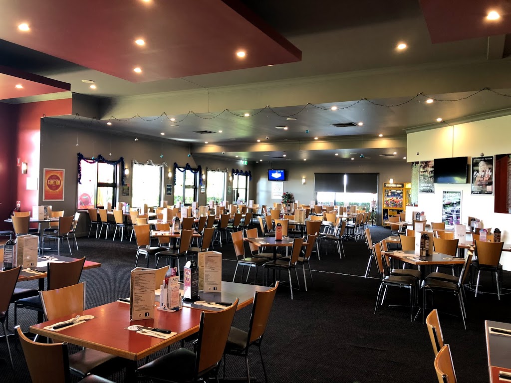 Highfields Tavern | restaurant | Highfields Rd, Highfields QLD 4352, Australia | 0746996000 OR +61 7 4699 6000