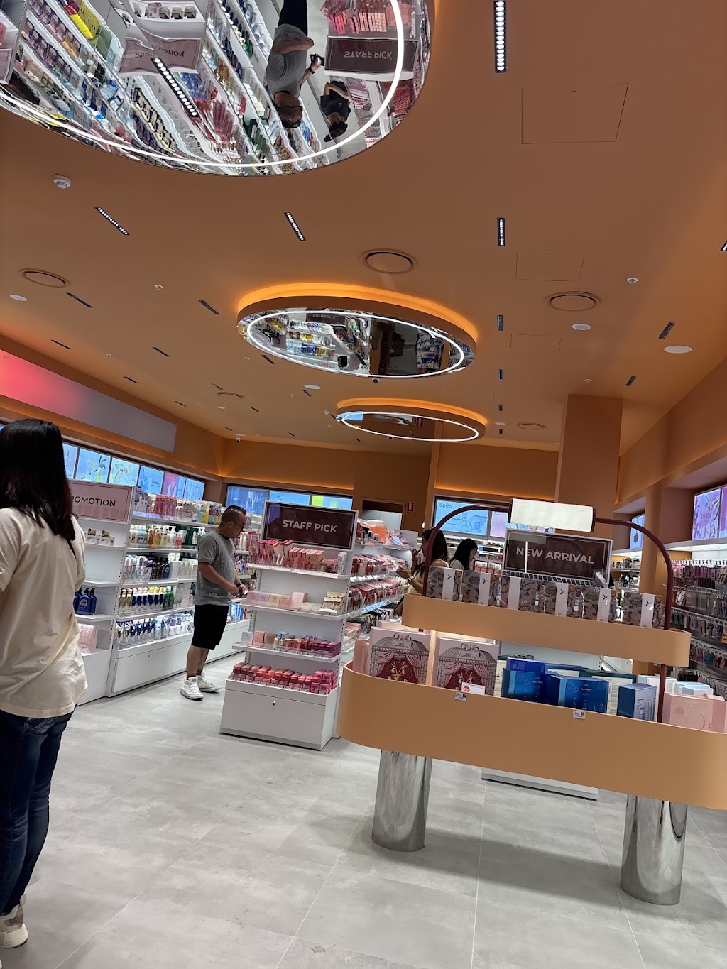 W Cosmetics Top Ryde | Shop 2013, LG Floor, Top Ryde City Cnr Devlin St &, Blaxland Rd, Ryde NSW 2112, Australia | Phone: 0434 720 638