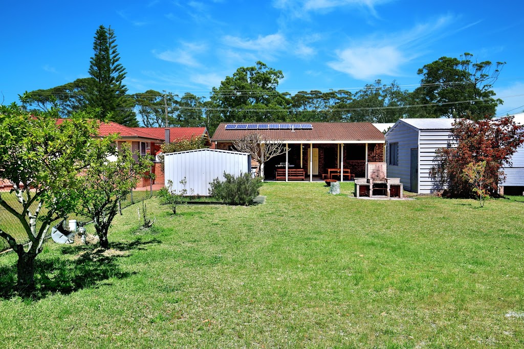 Marias Beach House | 20 King George St, Callala Beach NSW 2540, Australia | Phone: 1300 183 983