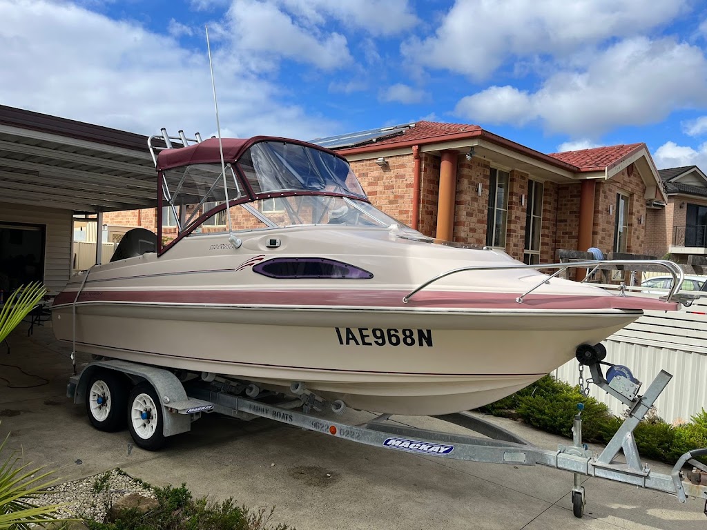 SN Upholstery Auto And Marine | 114 Hollywood Dr, Lansvale NSW 2166, Australia | Phone: 0420 640 440