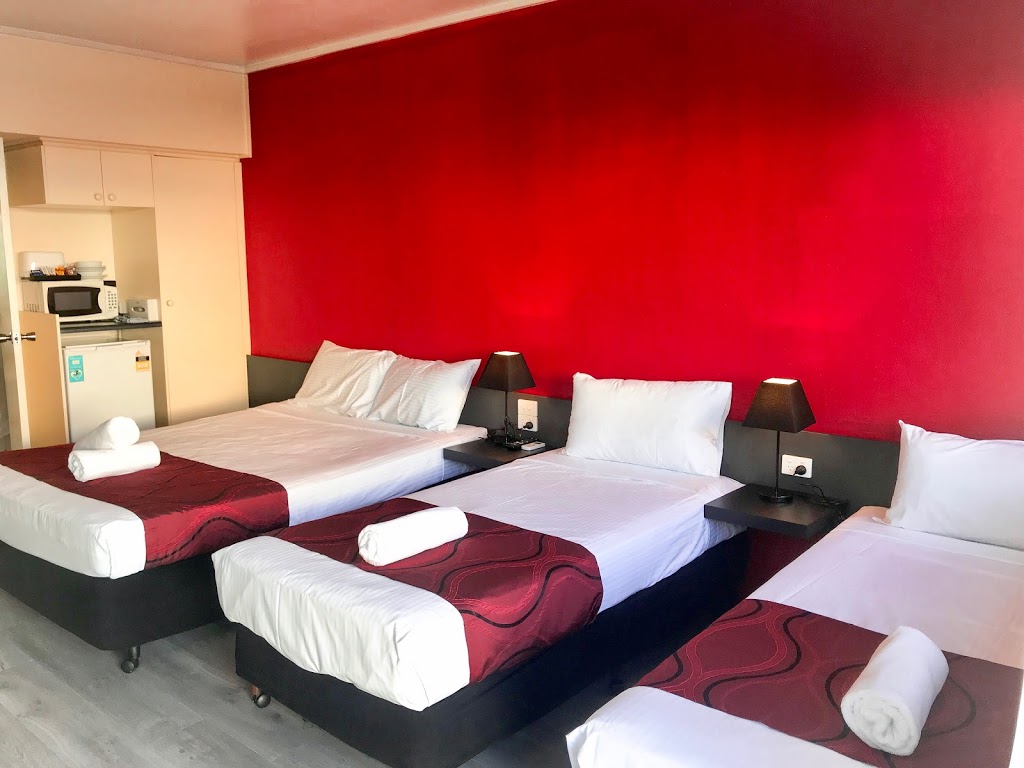 ZED Motel Tropical Gateway | lodging | 122 Gladstone Rd, Allenstown QLD 4700, Australia | 0749000592 OR +61 7 4900 0592