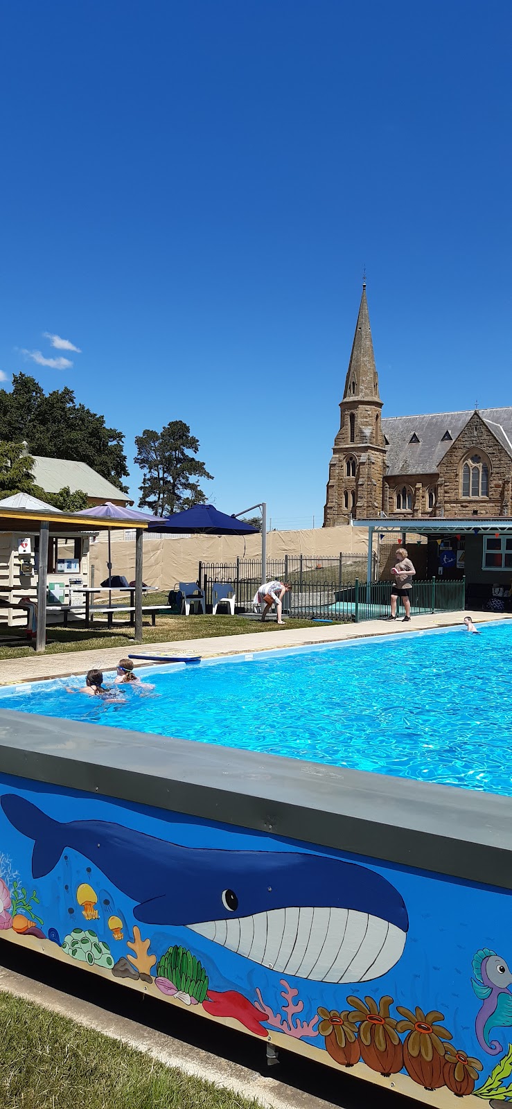 Ross Swimming Pool | 6-8 Bridge St, Ross TAS 7209, Australia | Phone: (03) 6397 7303