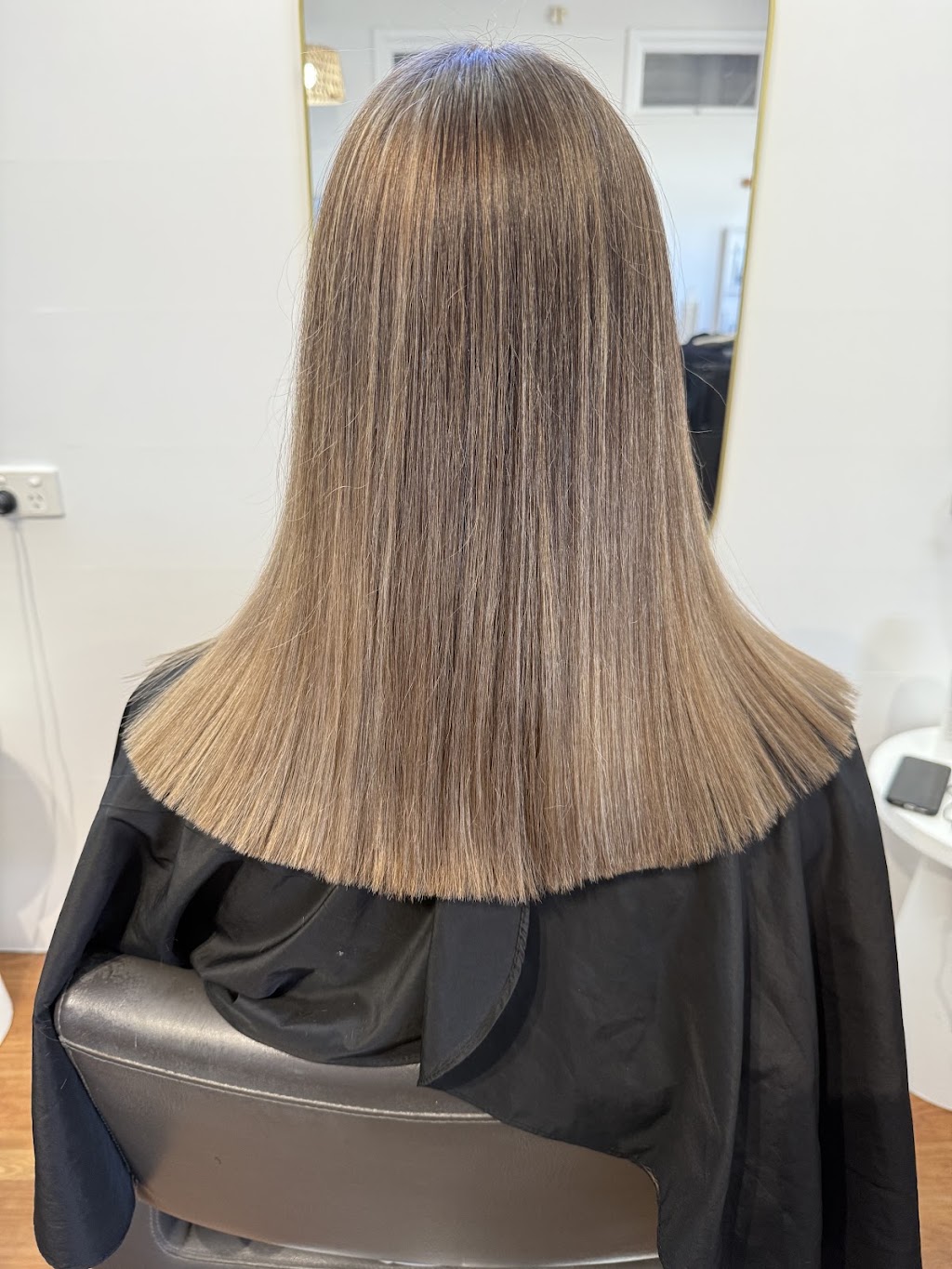 Georgia & Co. Hair Studio | 1/610 Oxley Ave, Scarborough QLD 4020, Australia | Phone: 0422 877 772