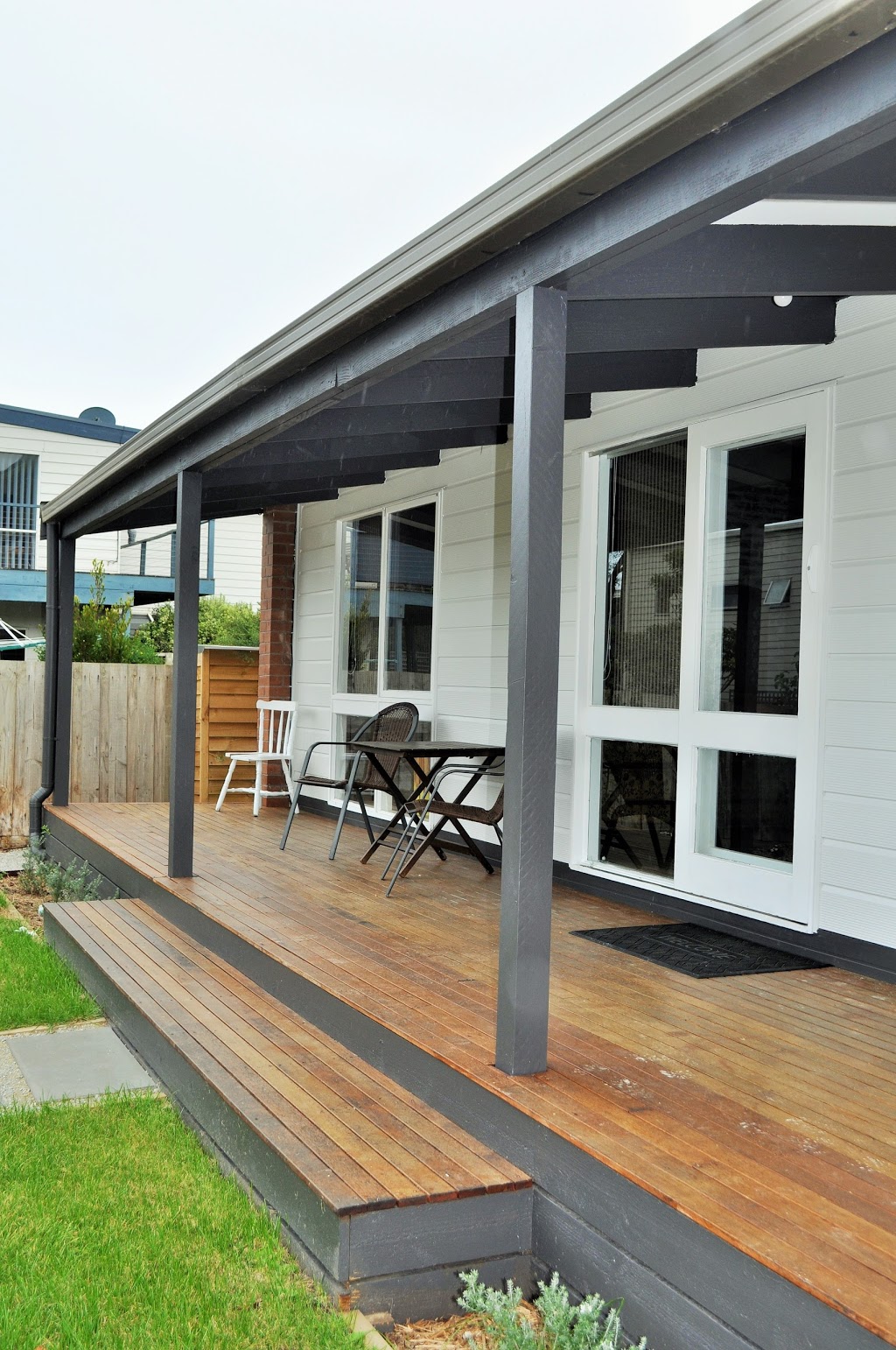 Surf In- Surf Out, Apollo Bay | lodging | 2A Murray St, Apollo Bay VIC 3233, Australia | 0437990678 OR +61 437 990 678