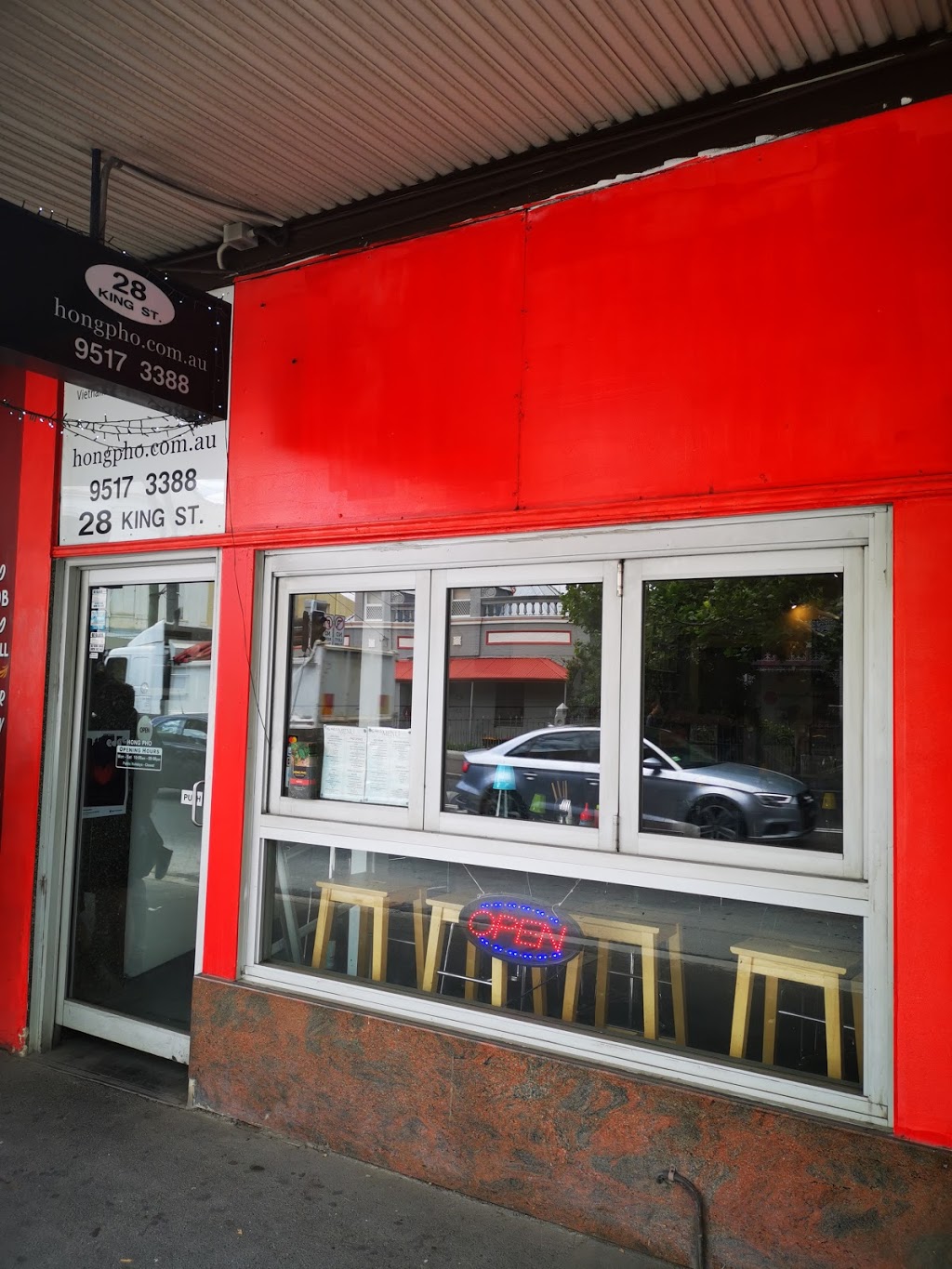 Hong Pho Vietnamese Restaurant | meal takeaway | 28 King St, Newtown NSW 2042, Australia | 0295173388 OR +61 2 9517 3388