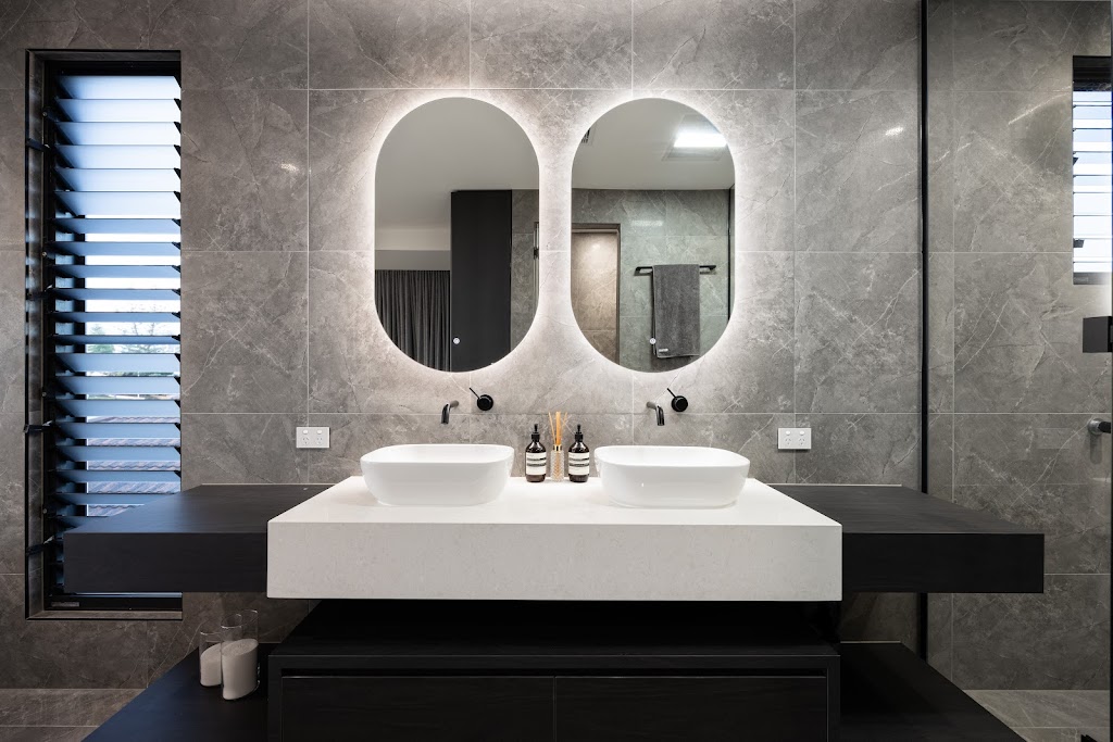 onX Tiling and Bathroom Renovations | Unit 3/17 University Dr, Meadowbrook QLD 4131, Australia | Phone: (07) 3800 7733