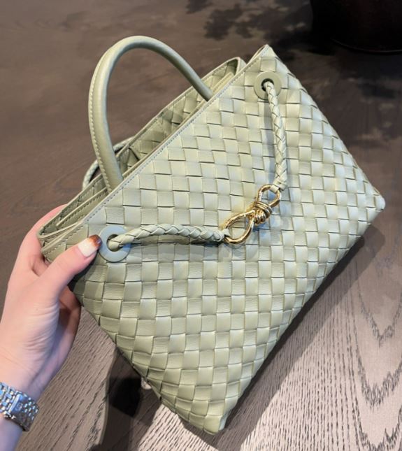 Boutique Bella Nishka | 140 Wannon-Nigretta Falls Rd, Wannon VIC 3301, Australia | Phone: 0470 391 702