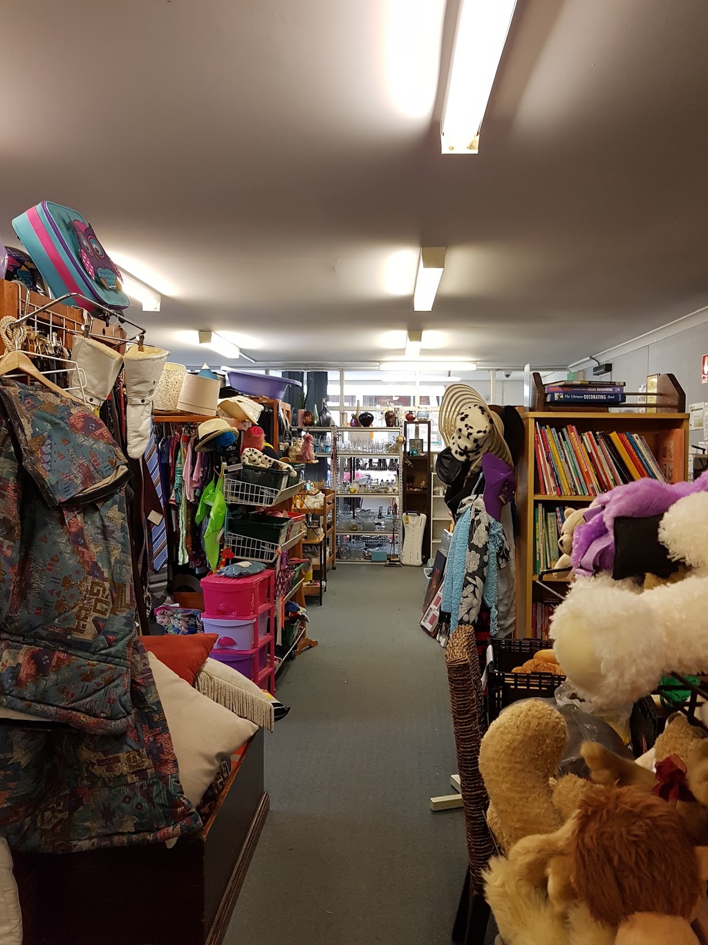 Tecoma Community Op Shop | store | 89 Sandells Rd, Tecoma VIC 3160, Australia | 0397525322 OR +61 3 9752 5322