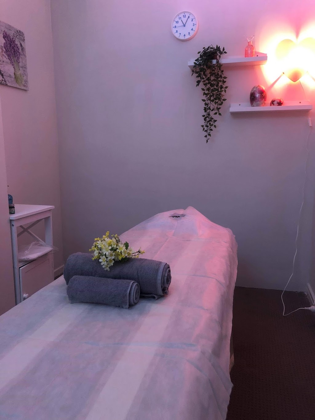 Jacarranda Massage | spa | Proposal shop 4/71 Great Western Hwy, Emu Plains NSW 2750, Australia | 0469387445 OR +61 469 387 445
