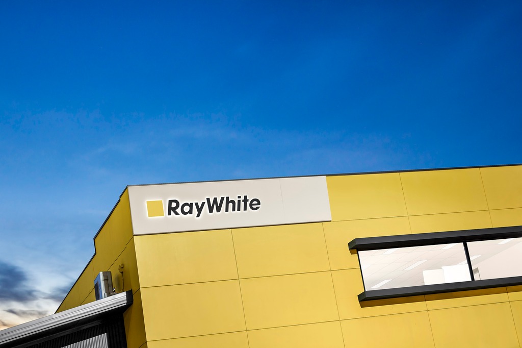 Ray White Diamond Creek | 10/67 Main Hurstbridge Rd, Diamond Creek VIC 3089, Australia | Phone: (03) 9435 8866