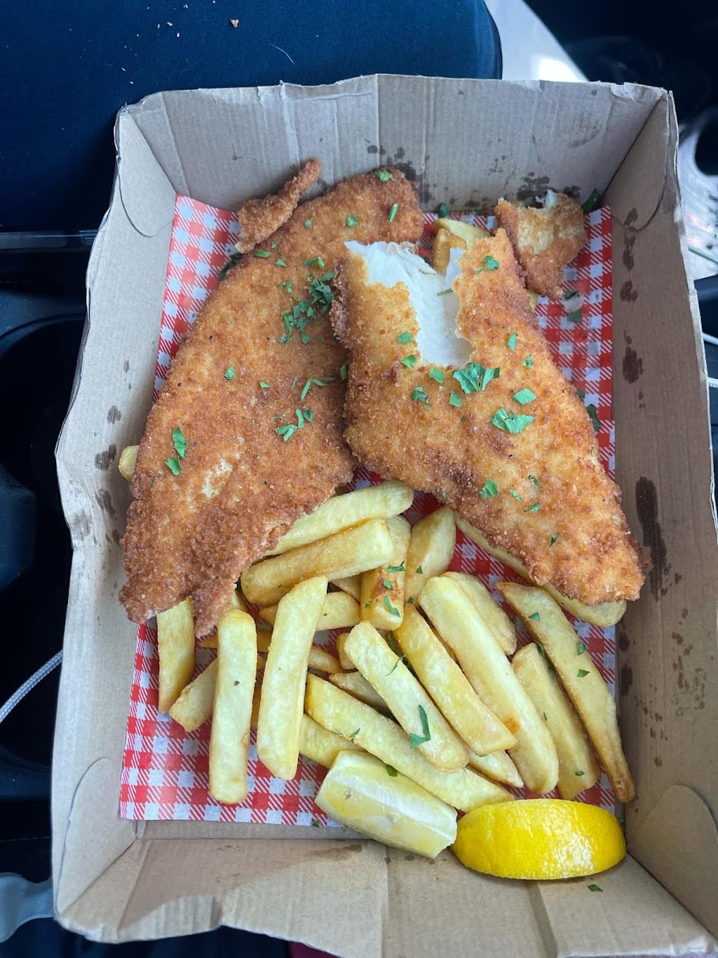 The Flames Seafood & Modern Indian | 1/109 Landsborough Ave, Scarborough QLD 4020, Australia | Phone: (07) 2114 7320