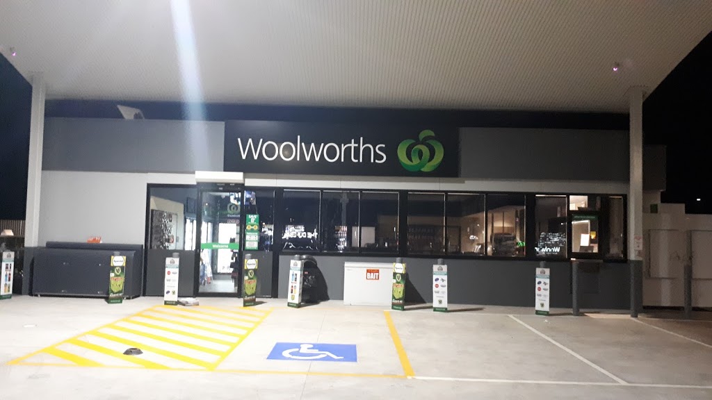 Woolworths Petrol | gas station | 240 Fischer St, Torquay VIC 3228, Australia | 1300655055 OR +61 1300 655 055
