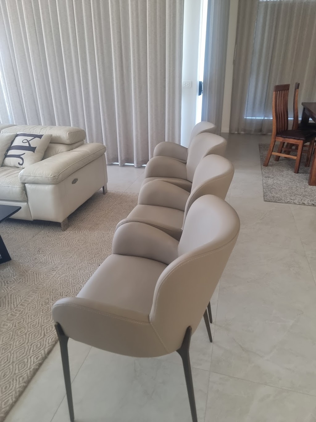 info@smartmovesolutions.com.au | 22 Durham St, Minto NSW 2566, Australia | Phone: 0481 172 070