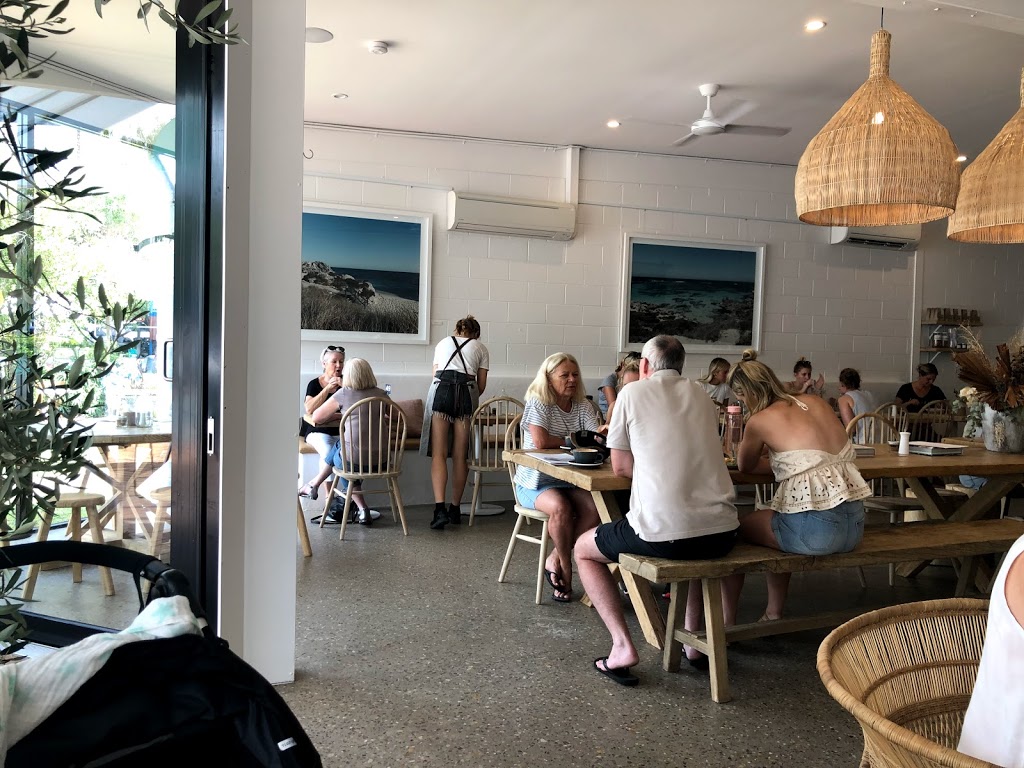 VanillaFood Organic Cafe | cafe | 2/10 Lanyana Way, Noosa Heads QLD 4567, Australia | 0448600889 OR +61 448 600 889