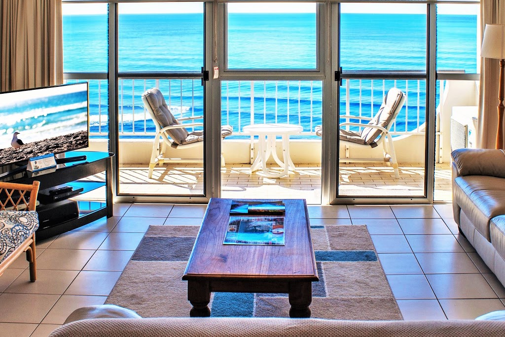 Cashelmara Beachfront Apartments | 170 The Esplanade, Burleigh Heads QLD 4220, Australia | Phone: (07) 5535 0311