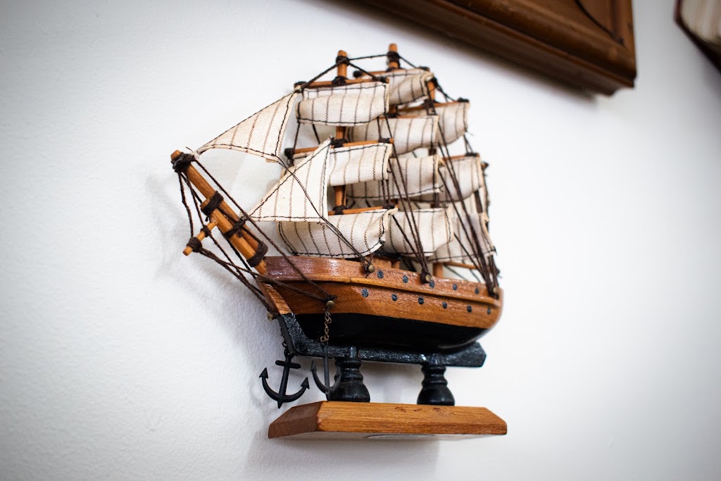 The Curiosity Shoppe | 181 Charles St, Beauty Point TAS 7270, Australia | Phone: 0492 138 242