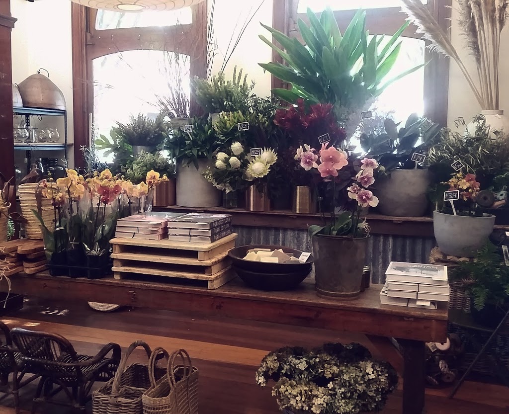 The Flower Bar Co. | florist | 20 Byron St, Bangalow NSW 2480, Australia | 0266871547 OR +61 2 6687 1547
