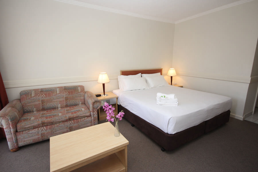 Matthew Flinders Hotel | 667 Warrigal Rd, Chadstone VIC 3148, Australia | Phone: (03) 9568 8004