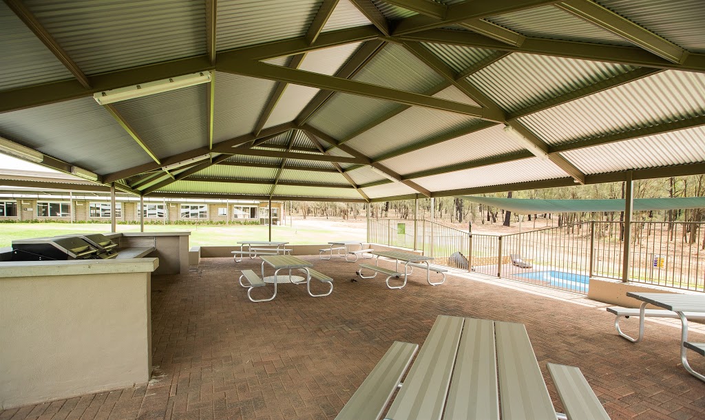 Vista Lodge Estate | lodging | 20L Chapmans Rd, Dubbo NSW 2830, Australia | 0268841972 OR +61 2 6884 1972