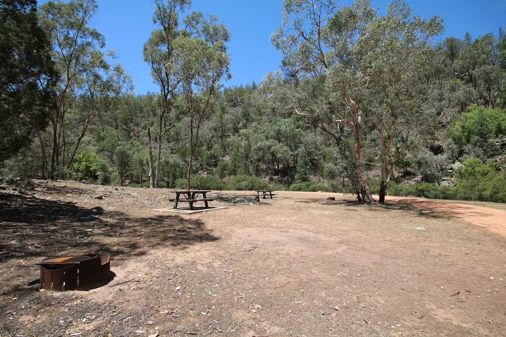 Terarra Creek camping and picnic area | campground | Terrara Creek Firetrail, Eugowra NSW 2806, Australia | 0263327640 OR +61 2 6332 7640