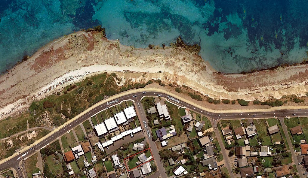 Seaside Shack Aldinga Beach | lodging | 6 Gordon St, Aldinga Beach SA 5173, Australia | 0475914974 OR +61 475 914 974