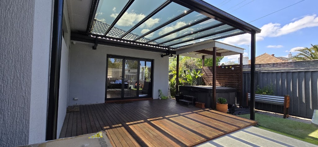 Decking & cladding 2 | 18 Yarralumla Ave, St Ives Chase NSW 2075, Australia | Phone: 0431 066 070