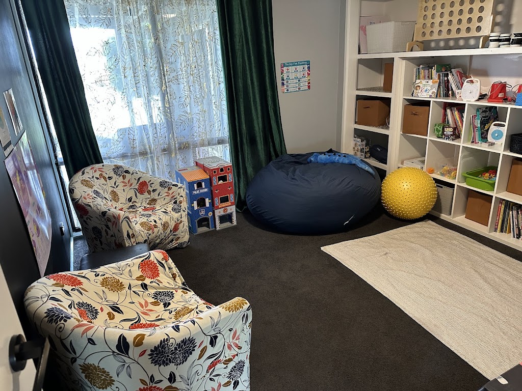 Therapeutic Healing and Counselling Gippsland | 51 Newark Ave, Newborough VIC 3825, Australia | Phone: 0482 056 643