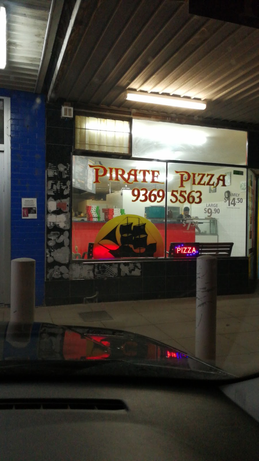 Pirate Pizza | meal takeaway | 60 Bladin St, Laverton VIC 3028, Australia | 0393278261 OR +61 3 9327 8261