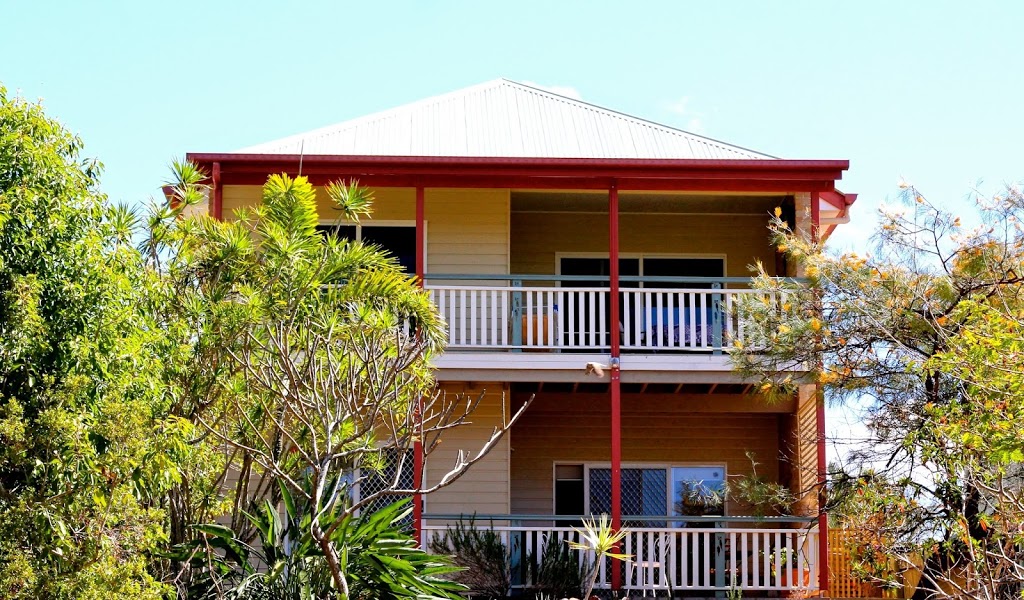 The Friendly Chat Bed and Breakfast and Self-contained Accommoda | 137 Mooroondu Rd, Thorneside QLD 4158, Australia | Phone: (07) 3822 3226