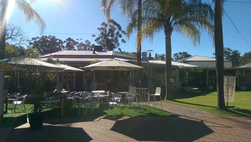 Swan Valley Oasis Resort | lodging | 10250 W Swan Rd, Henley Brook WA 6055, Australia | 0892965500 OR +61 8 9296 5500