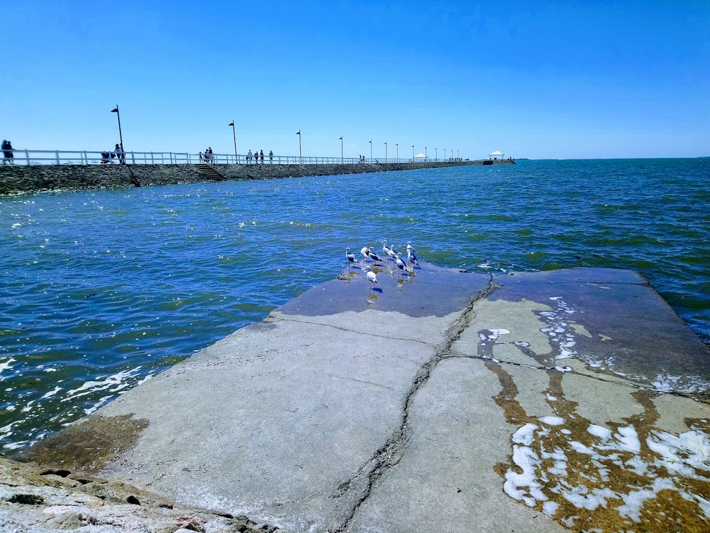 Wynnum Wading Pool | tourist attraction | Wading Pool, Wynnum QLD 4178, Australia | 0734038888 OR +61 7 3403 8888