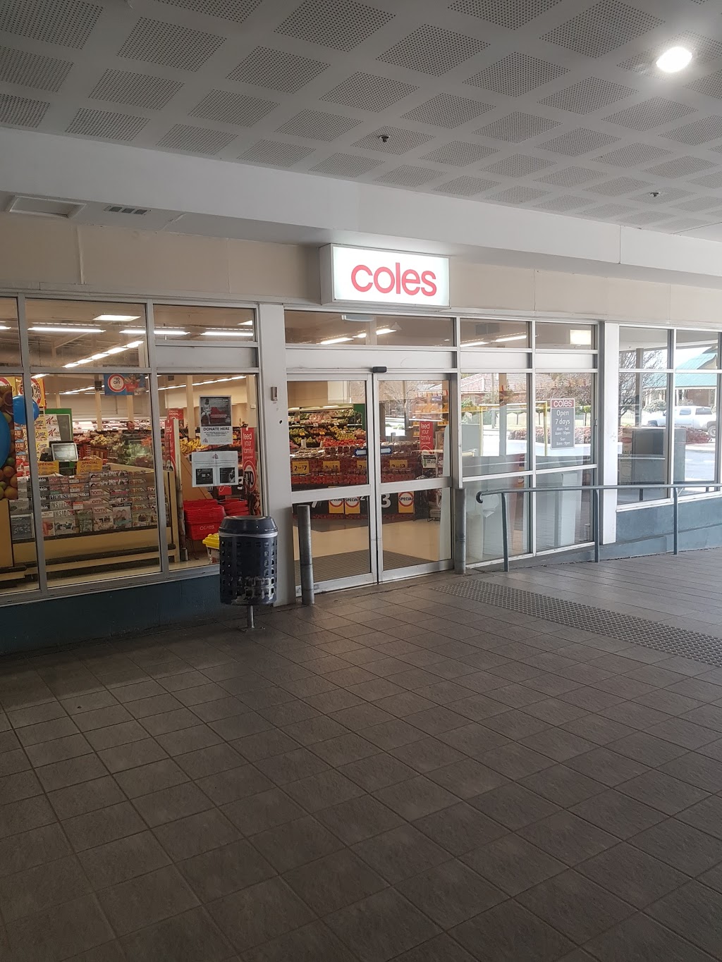 Coles Parkes | supermarket | 31 Bogan St, Parkes NSW 2870, Australia | 0268636200 OR +61 2 6863 6200