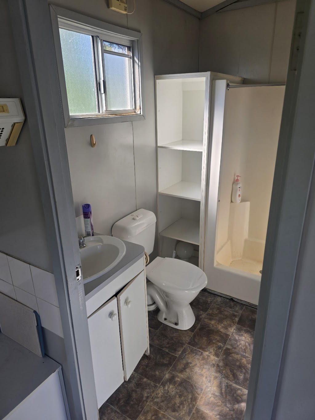 Muswellbrook Riverside Cabin and Van Park | 10 Mill St, Muswellbrook NSW 2333, Australia | Phone: 0452 185 145